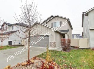 3826 W Peak Cloud Dr, Meridian, ID 83642