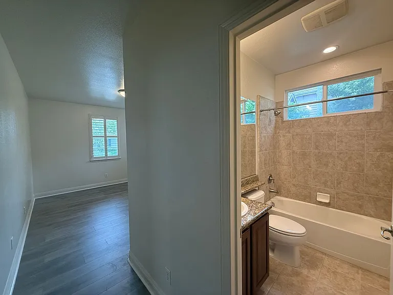 4221 Anatolia Dr — Photo 4