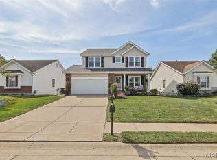 2691 Brookmeadow Dr, Belleville, IL 62221