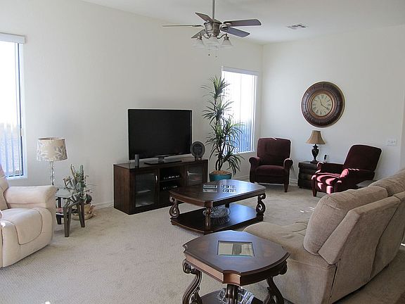 3rd image of 2769 Esmerelda Dr