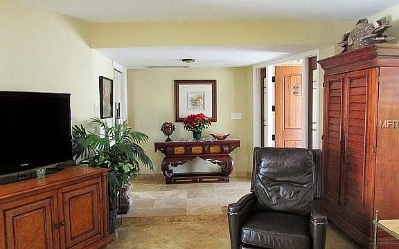 3rd image of 21221 Edgewater Dr