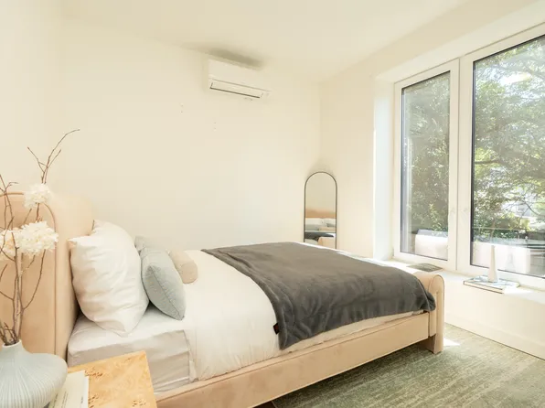 328 Pacific Avenue image 70 of 85