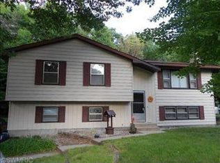 17672 Thornapple Ln, Spring Lake, MI 49456