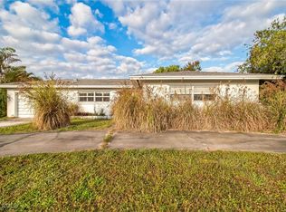 6766 Overlook Dr, Fort Myers, FL 33919