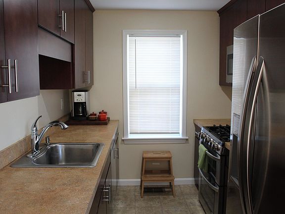 5th image of 13 Sundown Dr Unit A