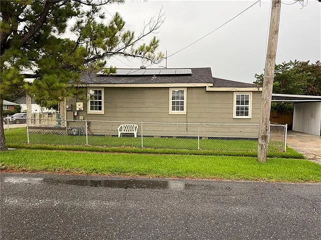3803 Derbigny St — Photo 3