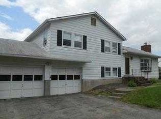 11 Panther Ln, Shawangunk, NY 12589