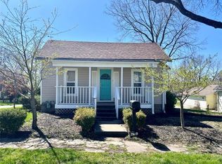 422E E Jenkins St, Maryville, MO 64468