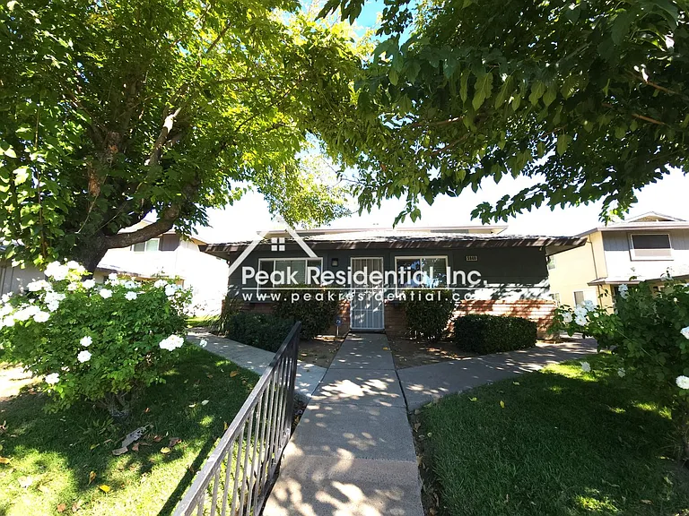 5948 Walerga Rd #3 — Photo 1