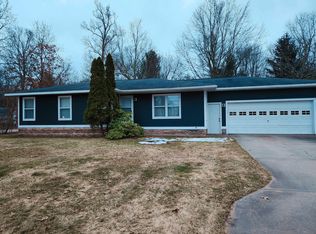 1821 E River Rd, Muskegon, MI 49445