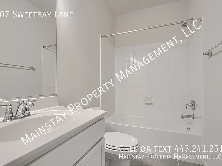 207 Sweetbay Ln — Photo 7