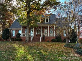 109 Sumter Dr, Mooresville, NC 28117
