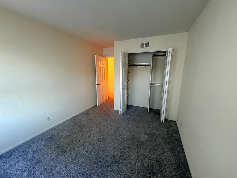 703 F Ave — Photo 17