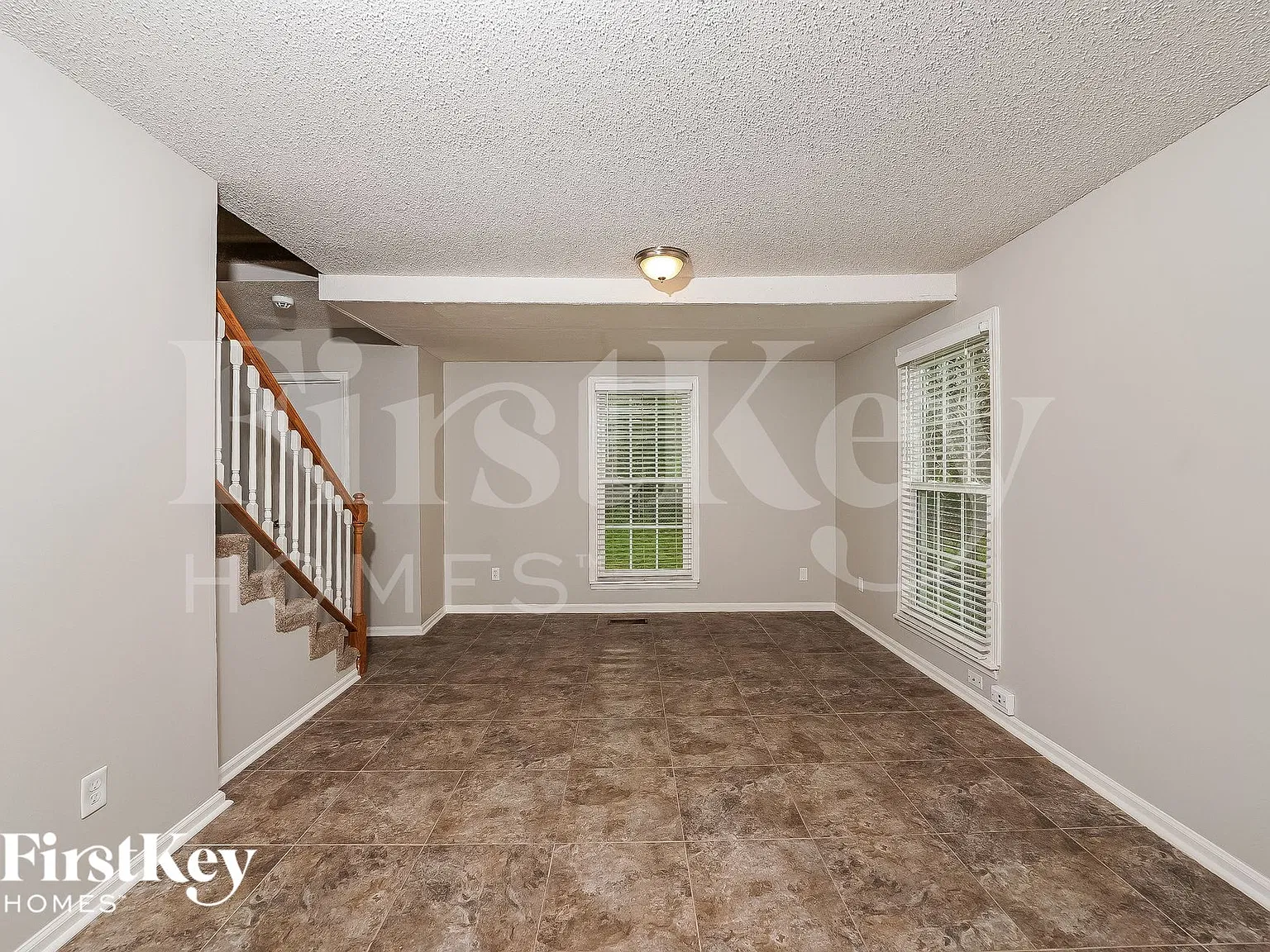 3 bed, 2.5 bath, 1624 sqft, $1,500 — Photo 2
