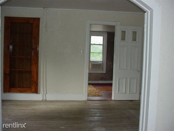 1350 Pulaski. 3