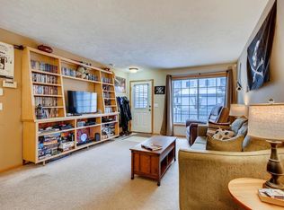 8647 Quarry Ridge Ln UNIT D, Woodbury, MN 55125