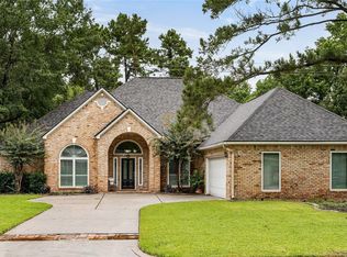 25818 Overlake Dr, The Woodlands, TX 77380