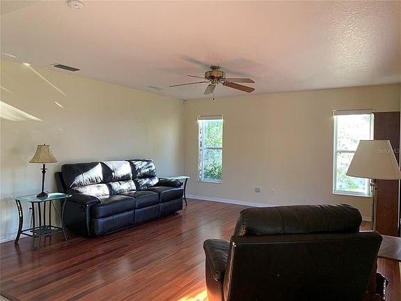 2nd image of 735 Westview Dr