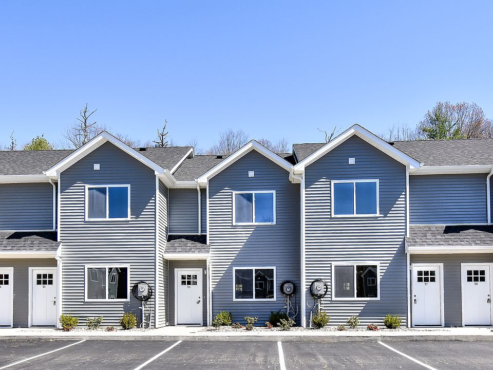 1st image of 83 North St #27