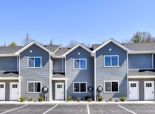 83 North St #27, Saugerties, NY