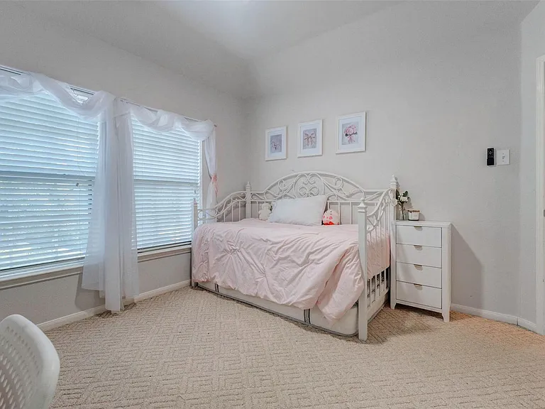 1606 Barrington Hills Ln — Photo 39