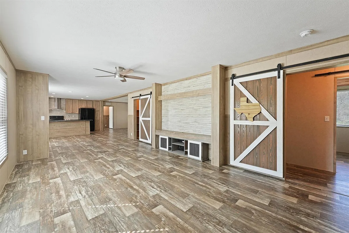 Building Photo - 11744 Padok Rd