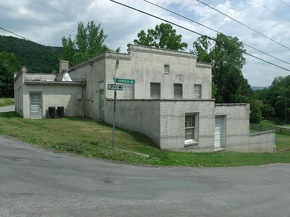 4th image of 1909 Dressler Dr