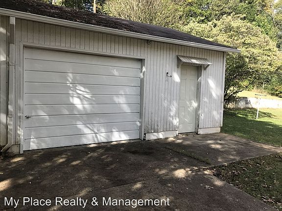 5th image of 426 Oriole Cir