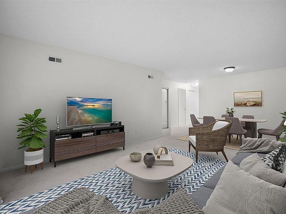 2nd image of 942 Guelbreth Ln APT 203