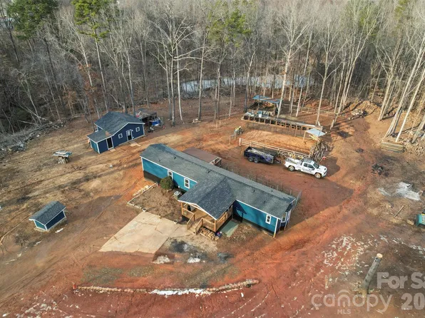 500 White Jenkins Rd, Bessemer City, NC 28016