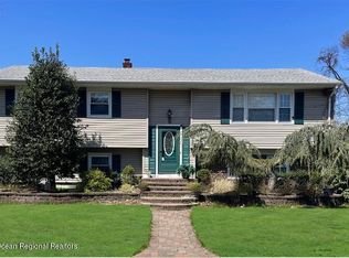 5 Deborah Pl, Oakhurst, NJ