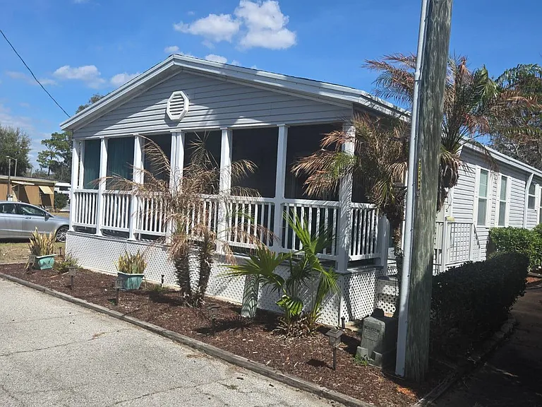 36102 Citrus Blvd — Photo 2
