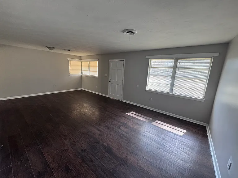 2205 Gail Ave — Photo 8