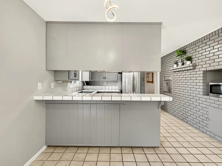 10420 Greenview Dr — Photo 39