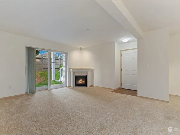 1001 W Casino Road #G102, Everett, WA 98204