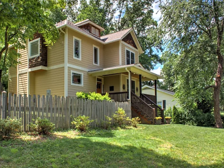 44 Chiles Ave — Photo 29