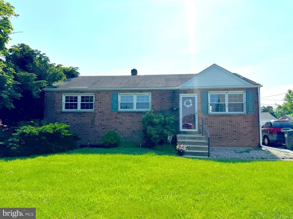 318 S Dupont Rd, Newport, DE 19804