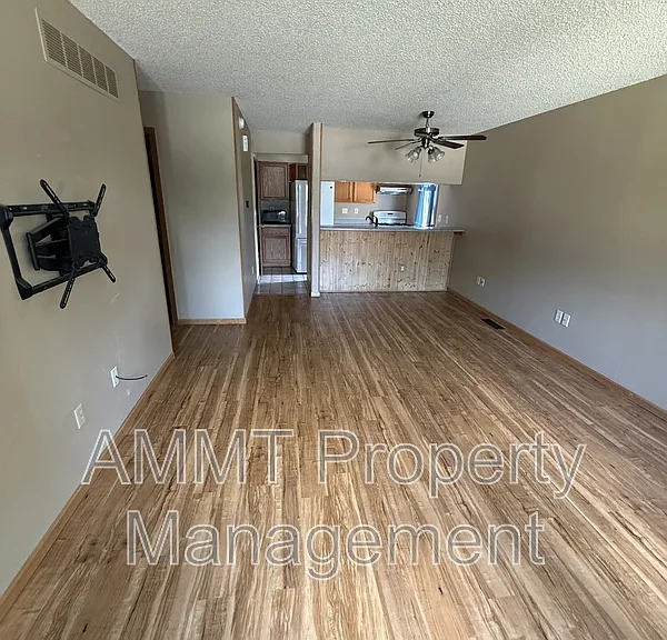 145 Birch Ct #1 — Photo 3