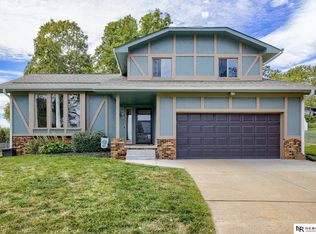 1111 Colt Cir, Papillion, NE 68046