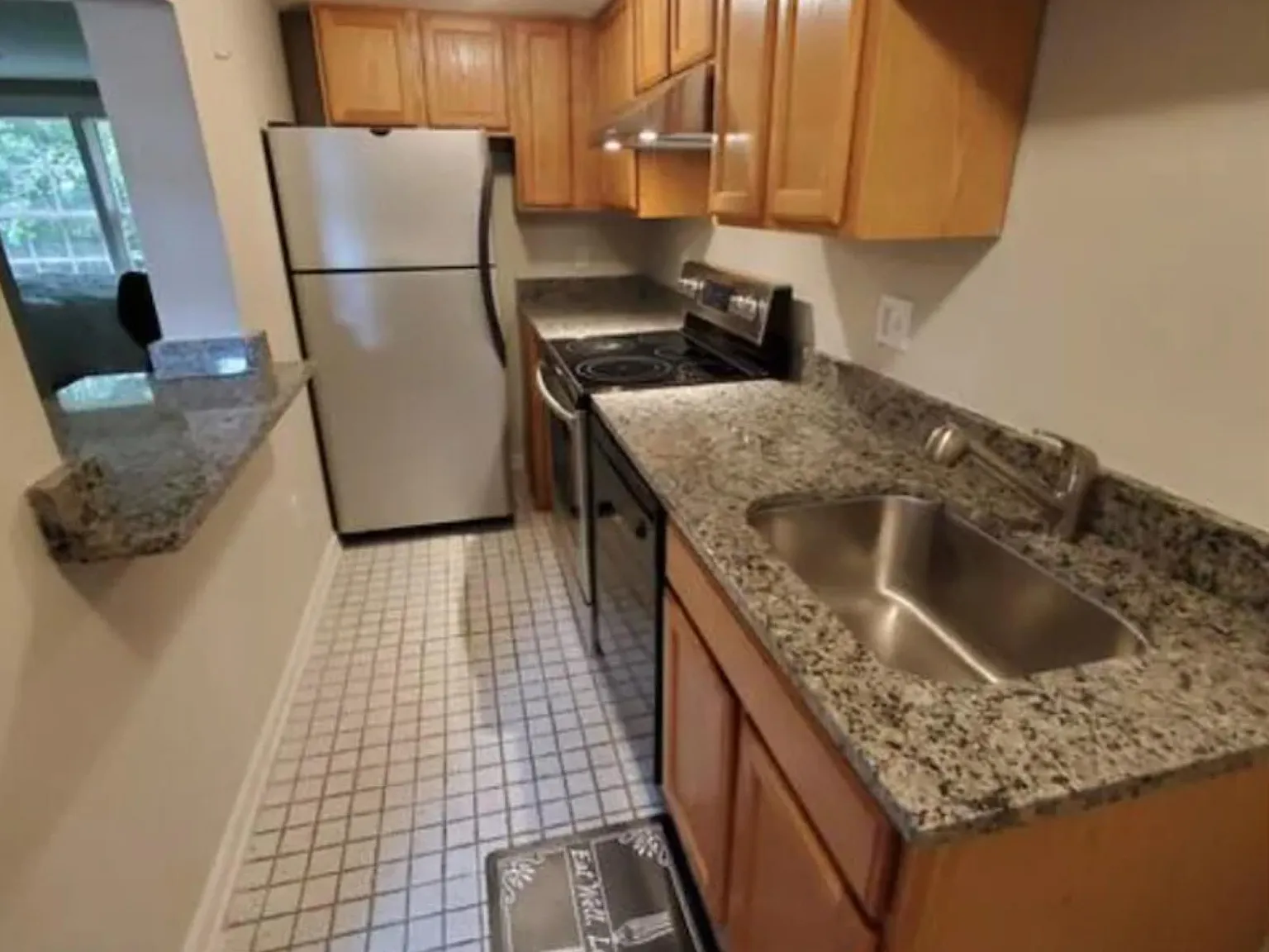 1 bed, 650 sqft, $1,200 — Photo 1