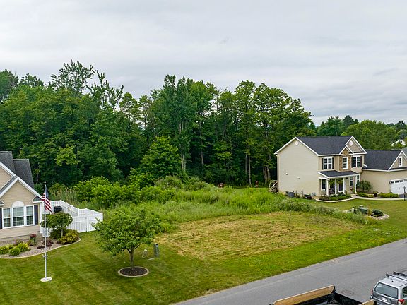5th image of 208 Steeple Way