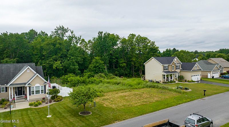 5th image of 208 Steeple Way