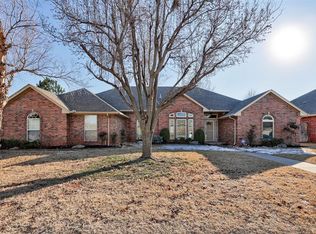 2524 Richland Ave, Edmond, OK 73012