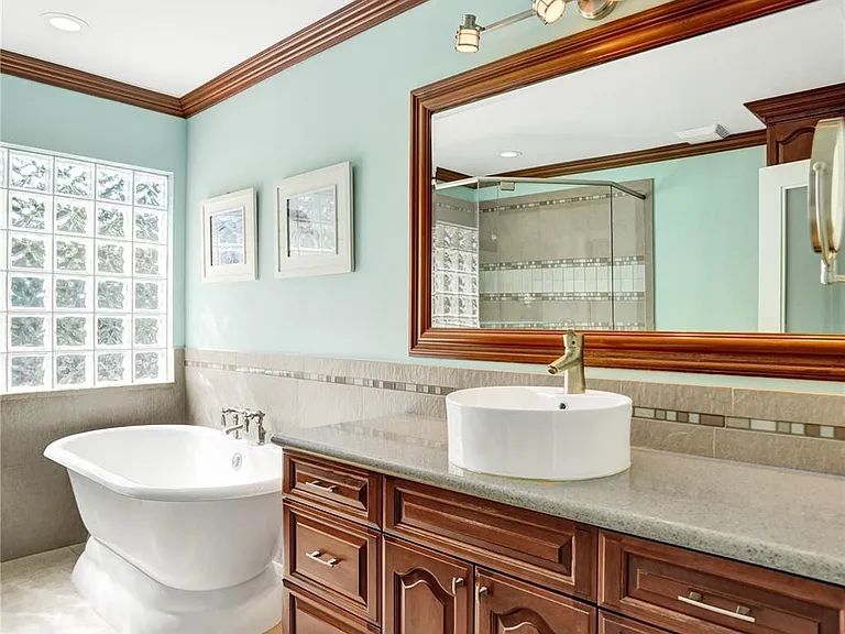 4142 NW 58th Dr — Photo 34