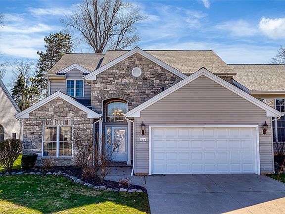 2nd image of 304 Cobblestone Dr