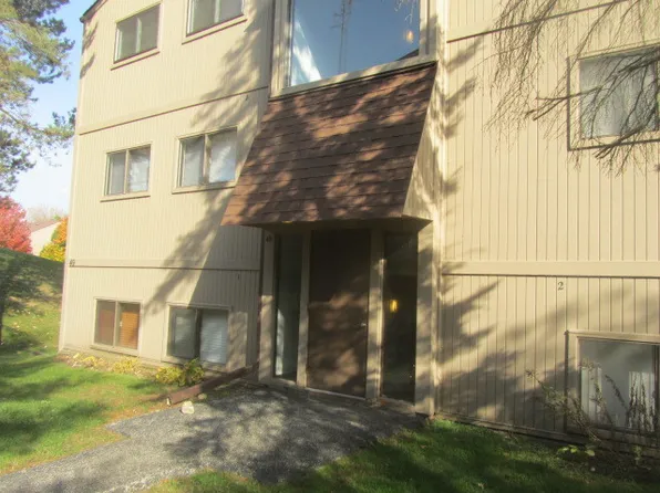 49 Oak Hill Colony APT 7, Fox Lake, IL 60020