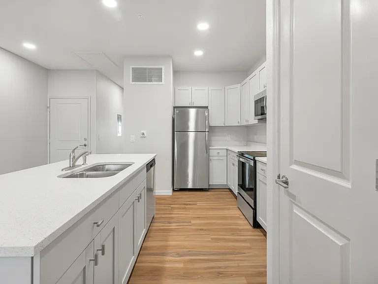 The Grove Apartment Homes — Photo 50