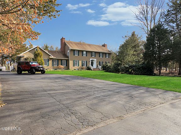 3rd image of 1849 New Hampshire Ave