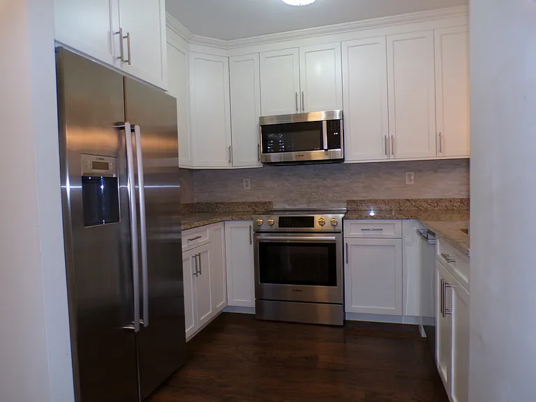 1 Cityview Ln #214 — Photo 3