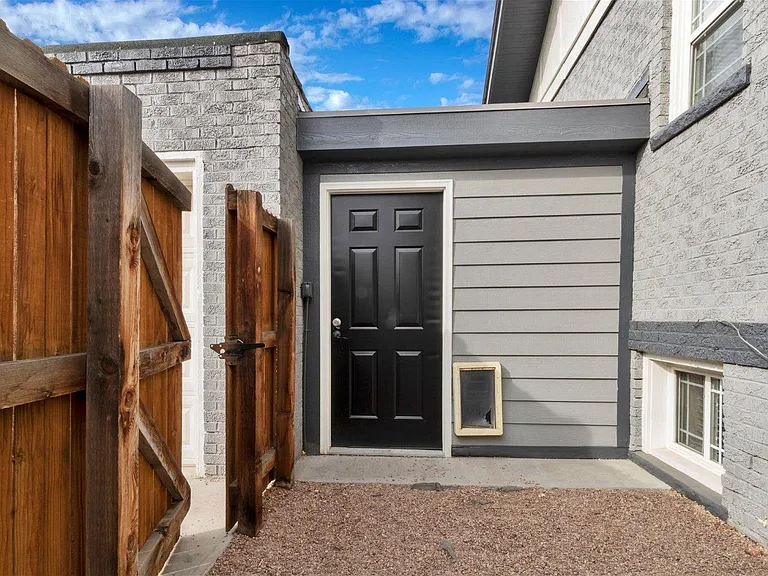 3329 N Race St — Photo 12